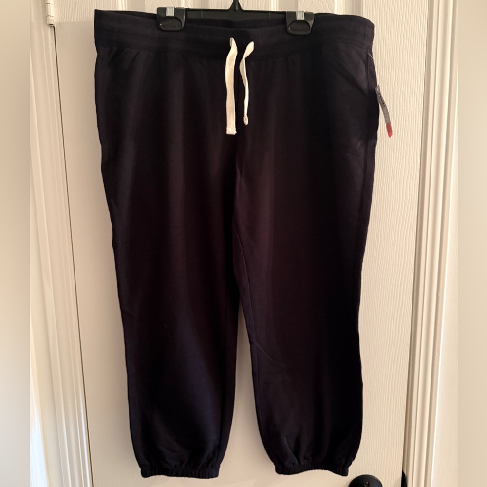 NWT Old Navy Capris Sweatpants